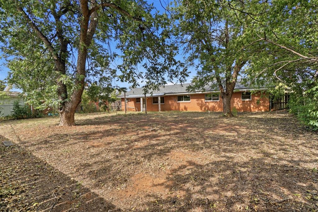 1731 N Hudson Street Property Photo 43