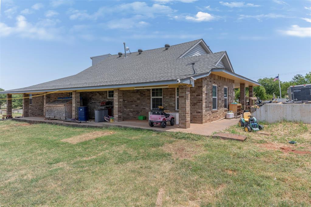 7435 N Peebly Road Property Photo 1