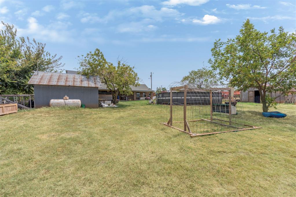 7435 N Peebly Road Property Photo 6