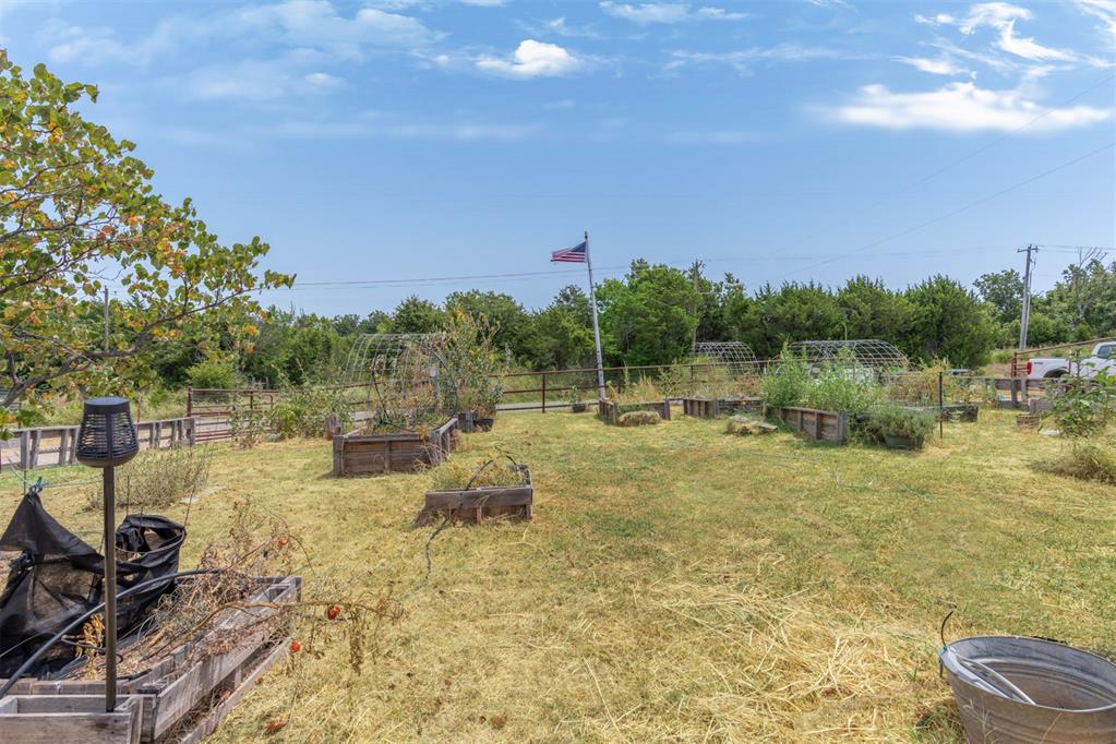 7435 N Peebly Road Property Photo 8