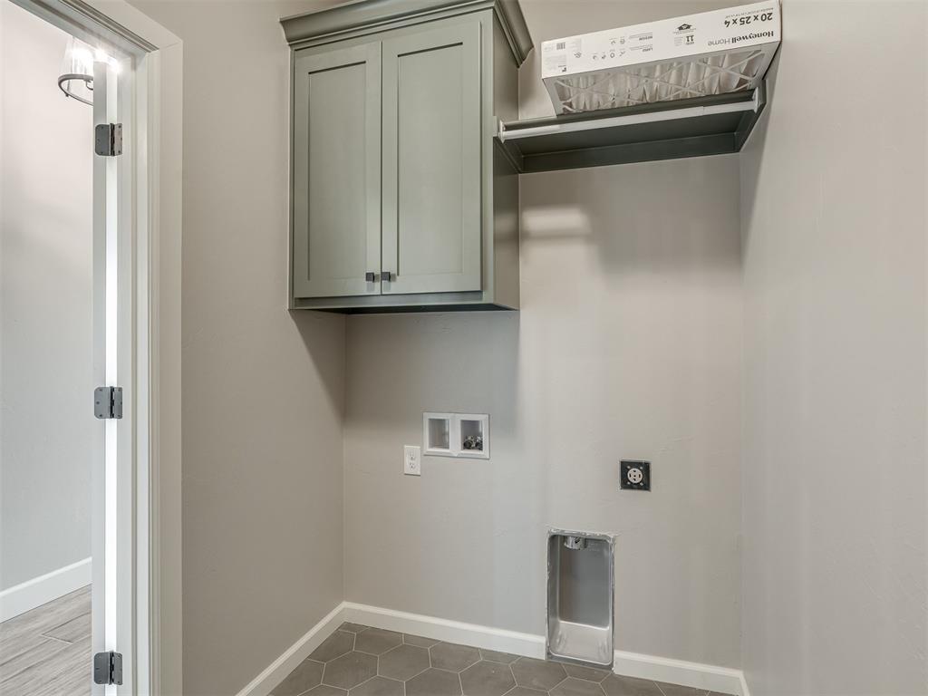 12513 Dolche Vita Drive Property Photo 31