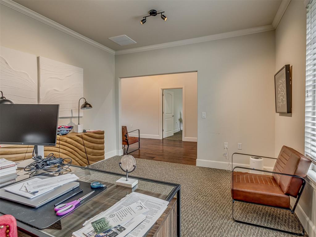 2232 Bridgeview Boulevard Property Photo 6