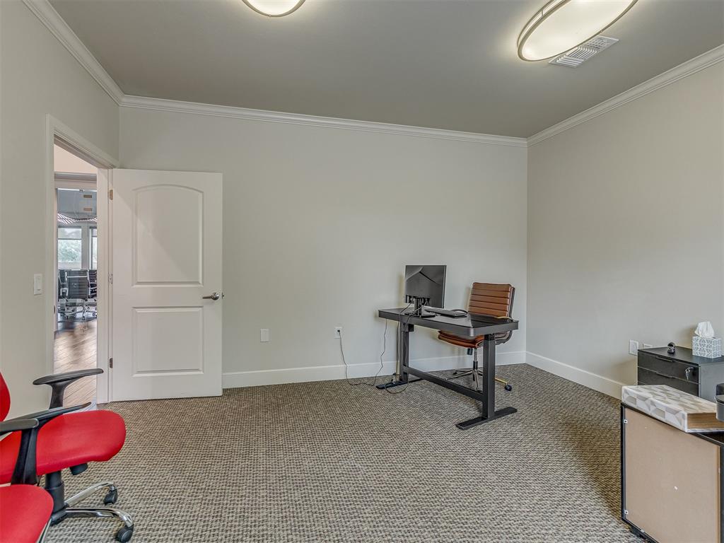 2232 Bridgeview Boulevard Property Photo 8