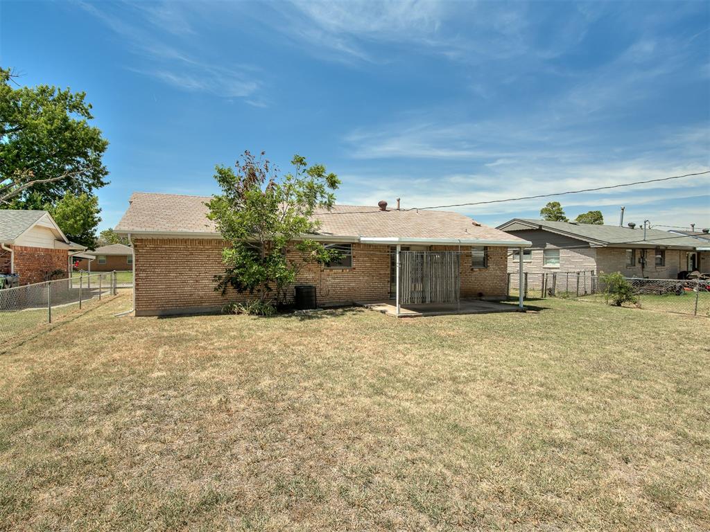 8012 S Villa Avenue Property Photo 29