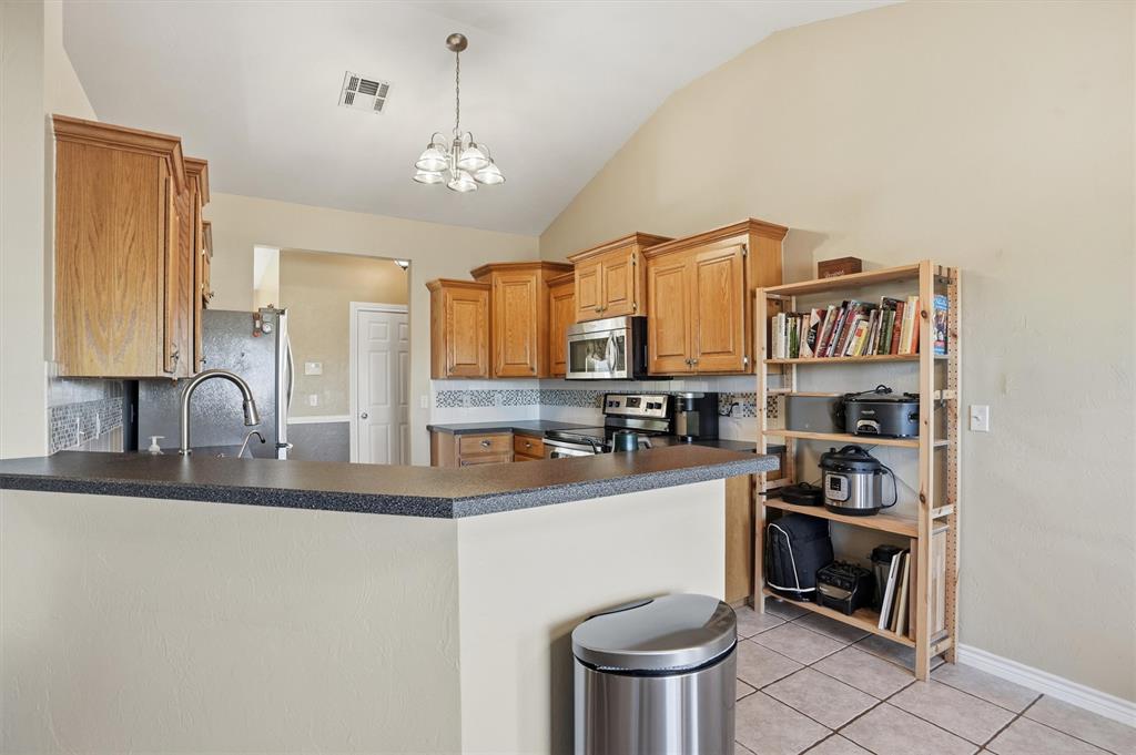 3208 Peacock Lane Property Photo 15