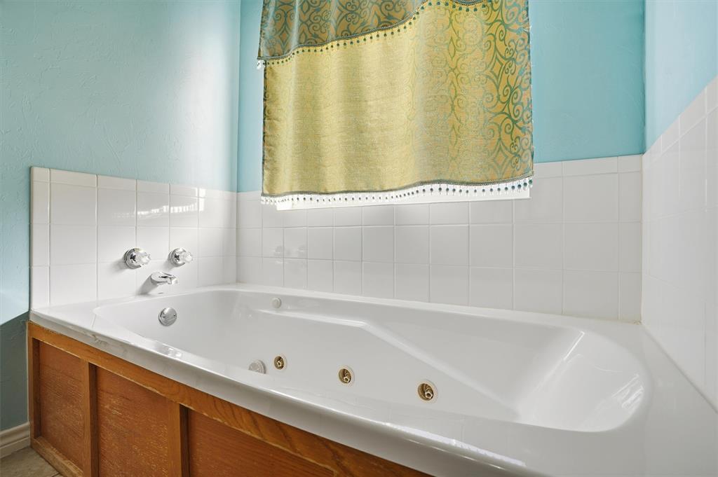 3208 Peacock Lane Property Photo 34