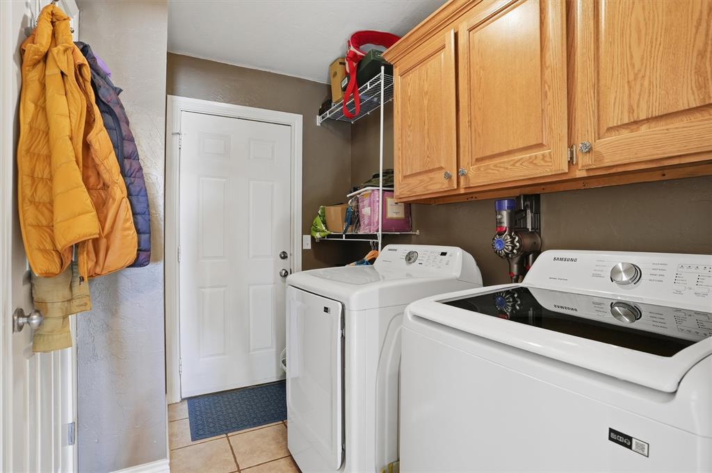 3208 Peacock Lane Property Photo 41