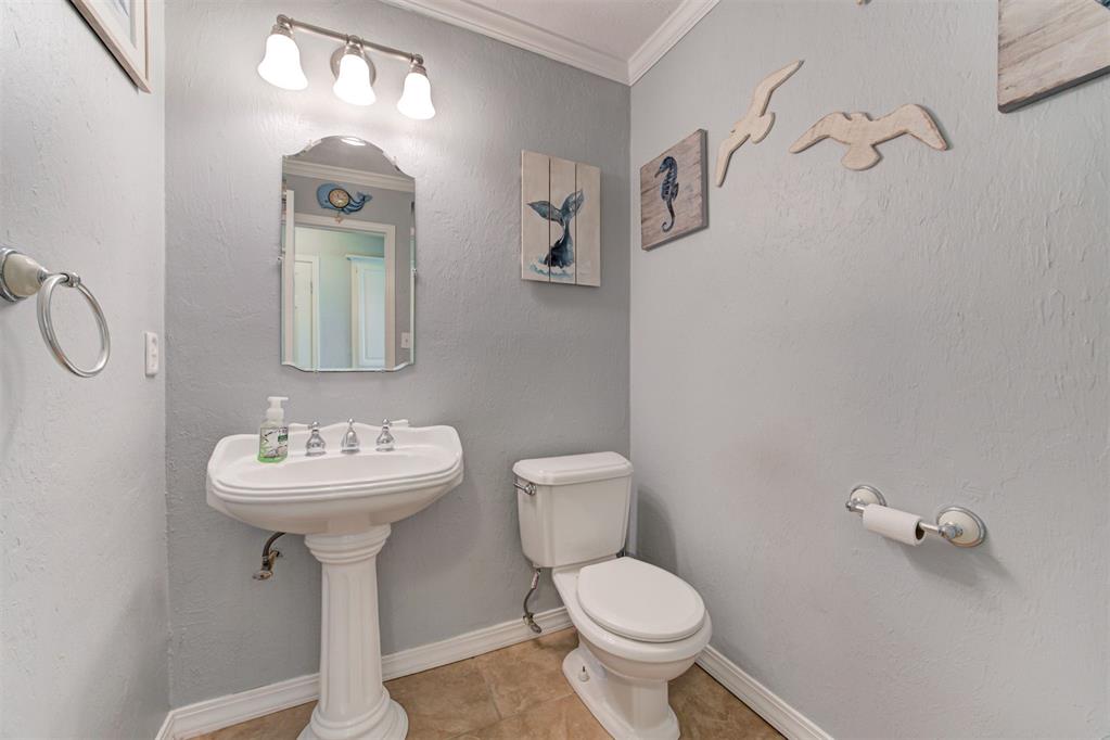 3853 Lewis Street Property Photo 16
