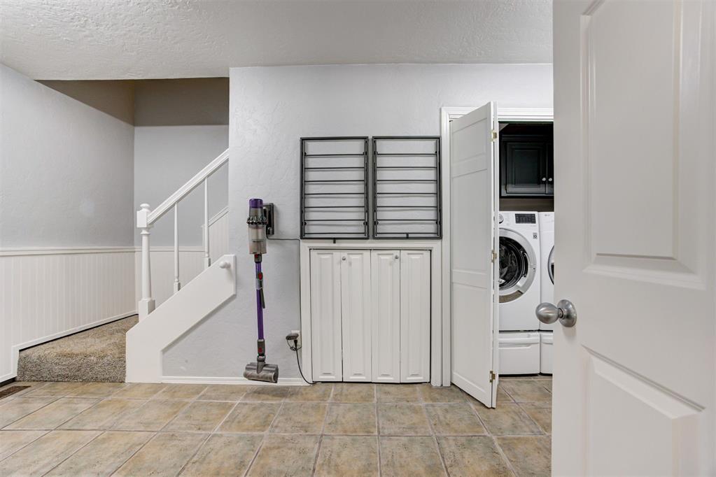 3853 Lewis Street Property Photo 24