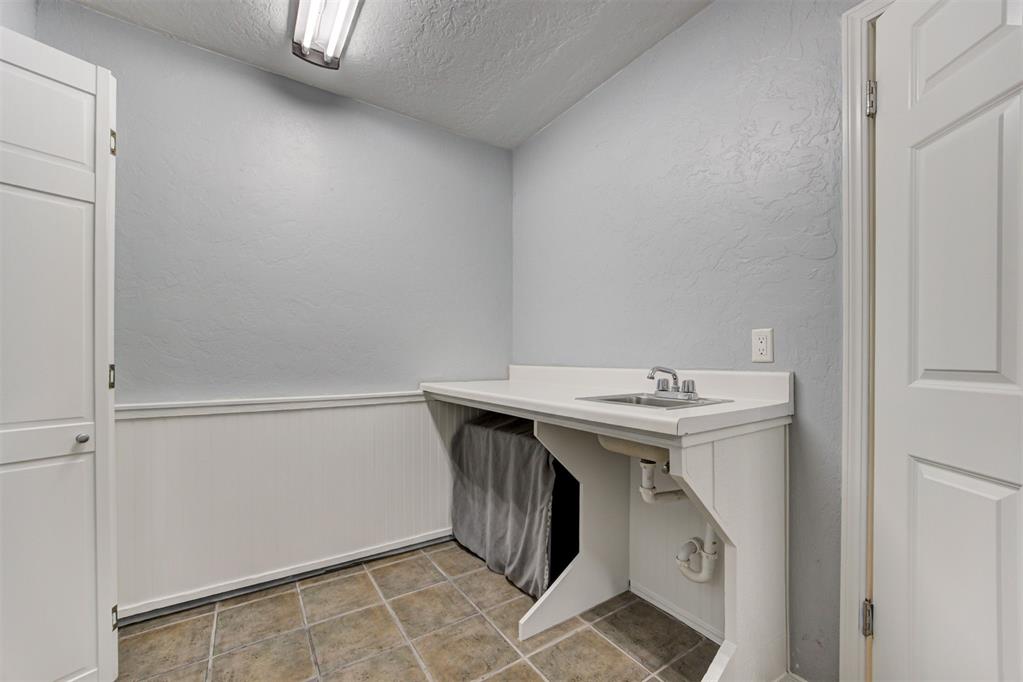 3853 Lewis Street Property Photo 26