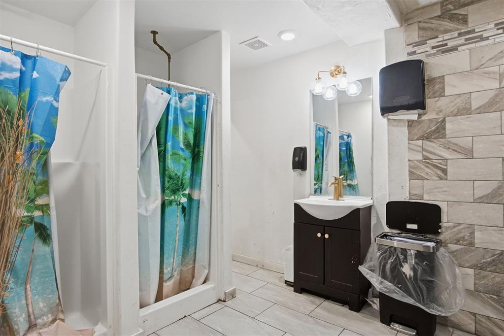 1908 Se 59th Street Property Photo 38
