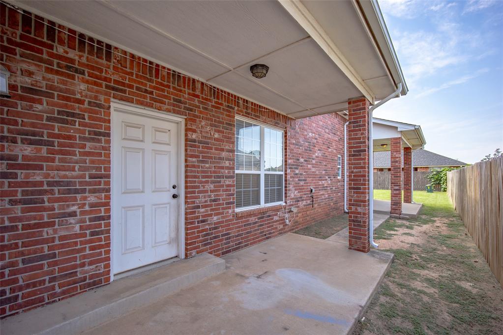 324 Shrill Street Property Photo 32