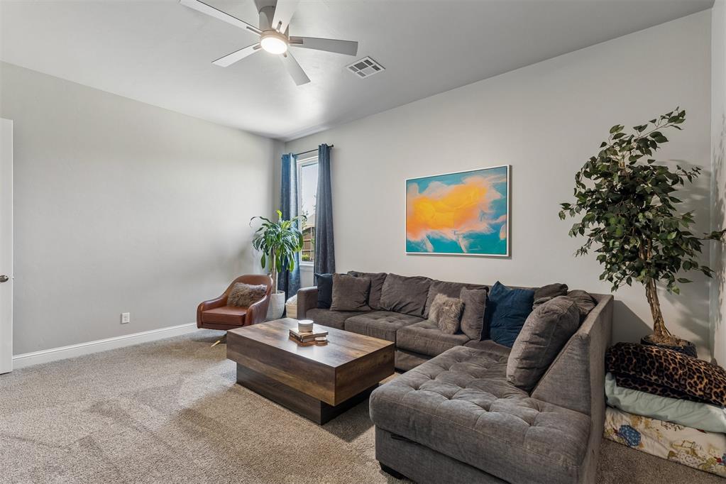 15925 Foxtail Trail Property Photo 33