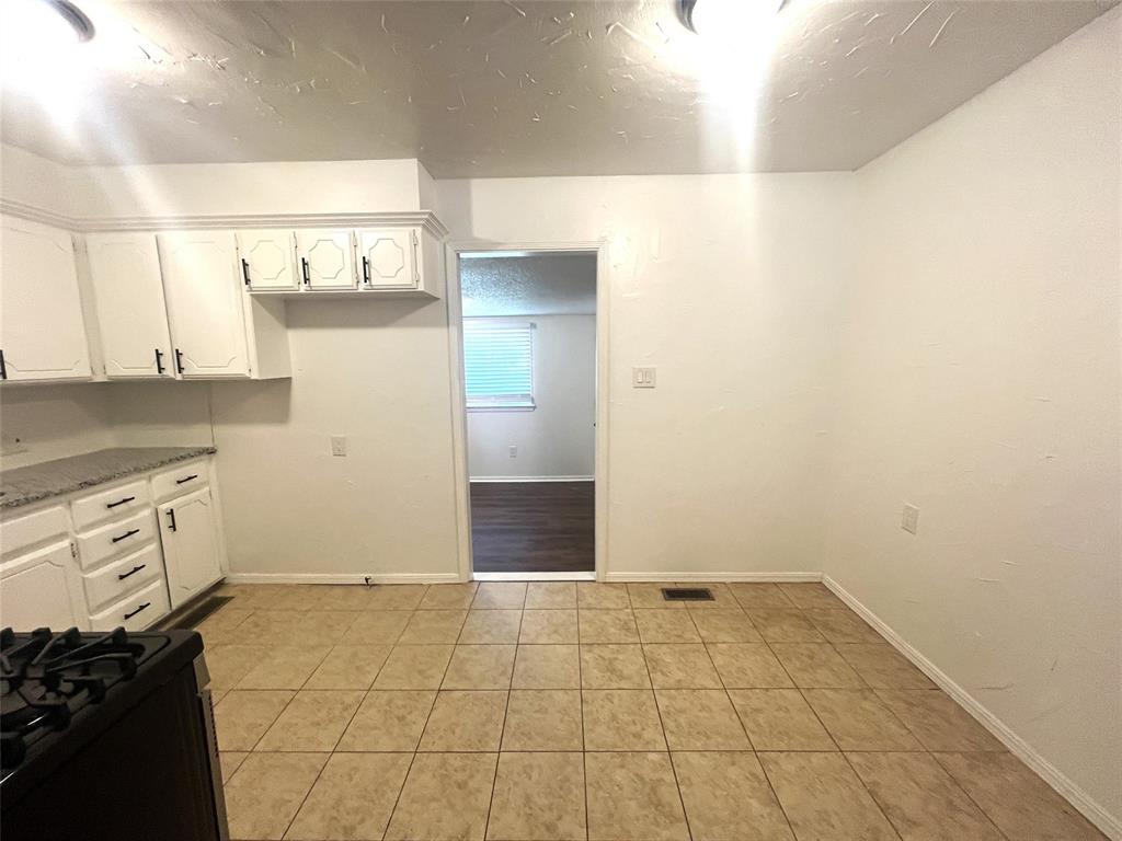7218 Se 15th Street Property Photo 5