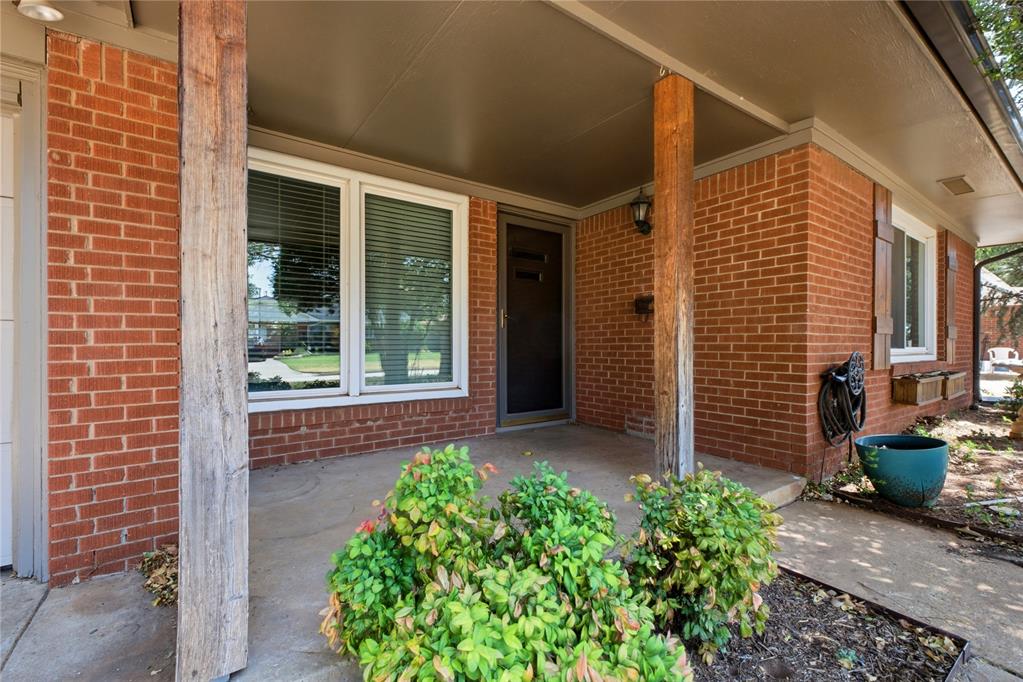 2649 Lakeside Drive Property Photo 2
