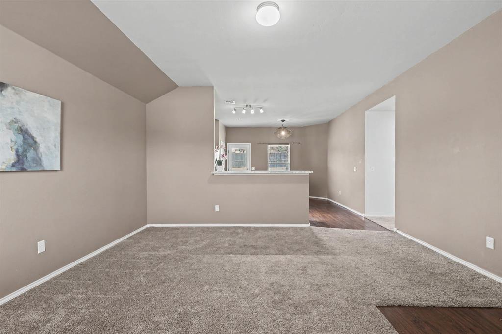 9804 Glover River Drive Property Photo 5