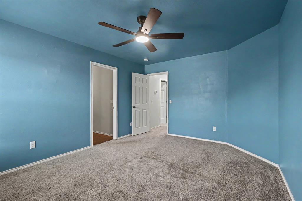 9804 Glover River Drive Property Photo 13