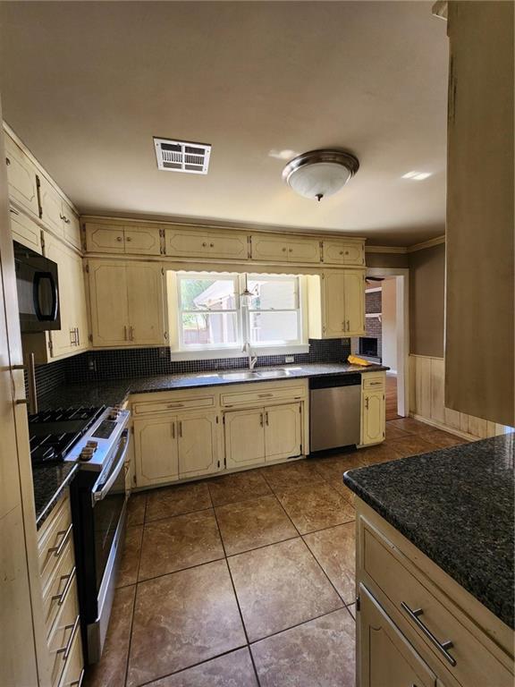2514 Nw 46th Street Property Photo 9