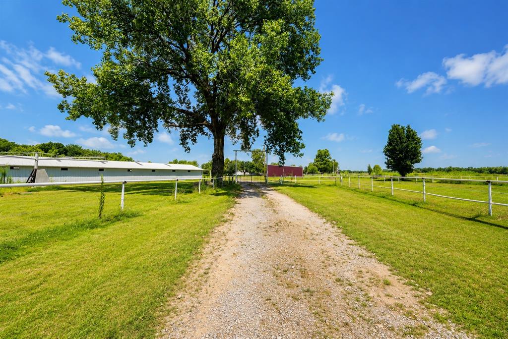 18699 Grayson Boulevard Property Photo 3