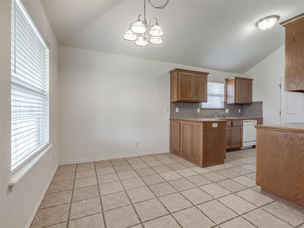 521 Apache Gate Drive Property Photo 12