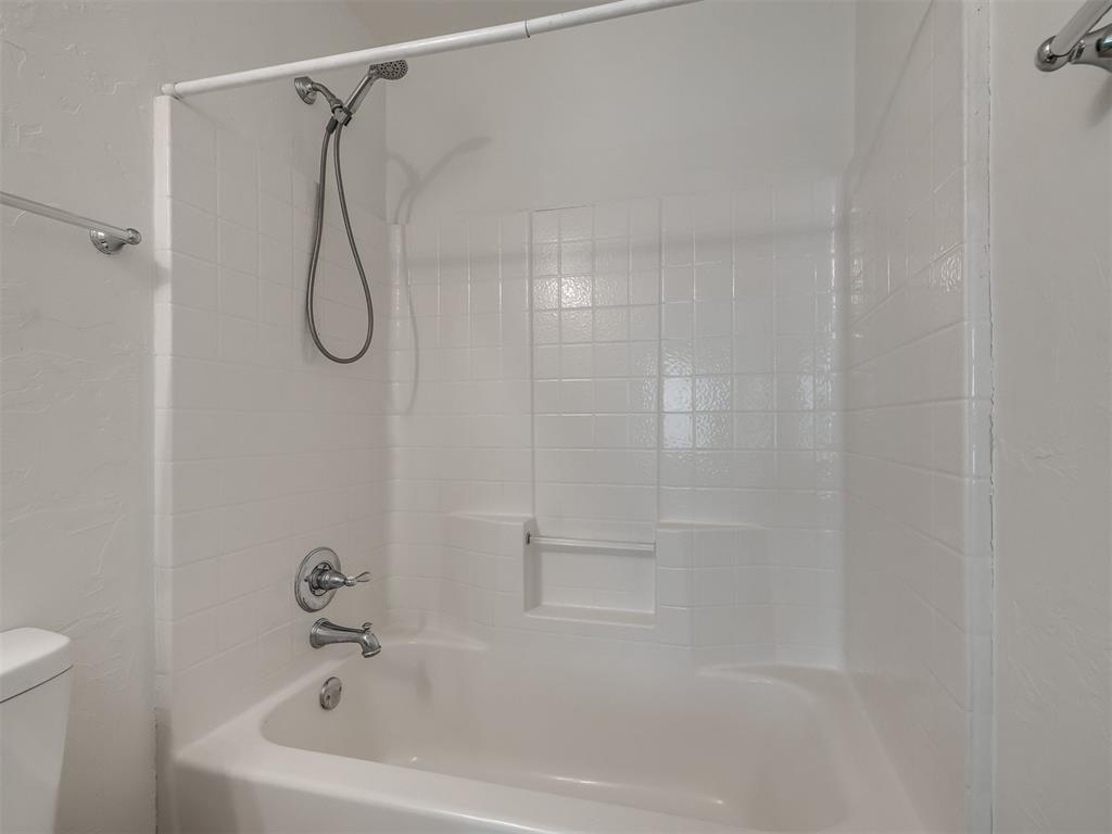 521 Apache Gate Drive Property Photo 23