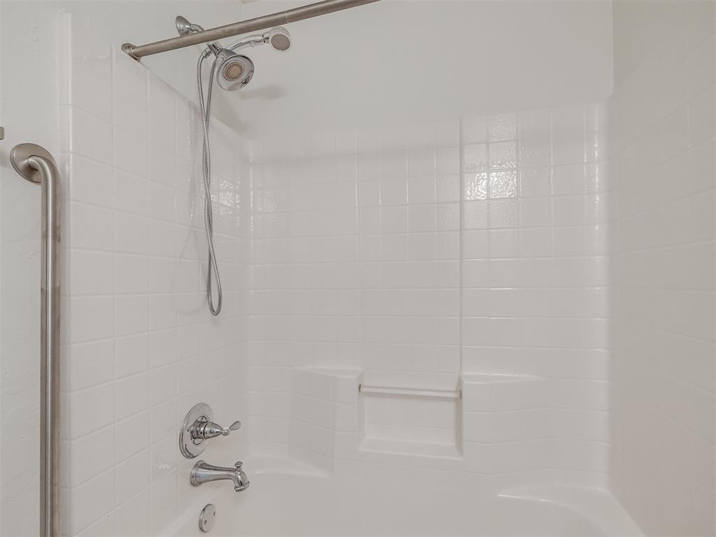 521 Apache Gate Drive Property Photo 30