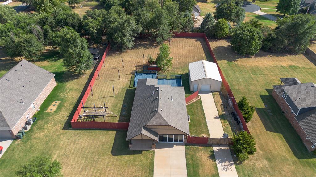 1430 Lakeview Drive Property Photo 1
