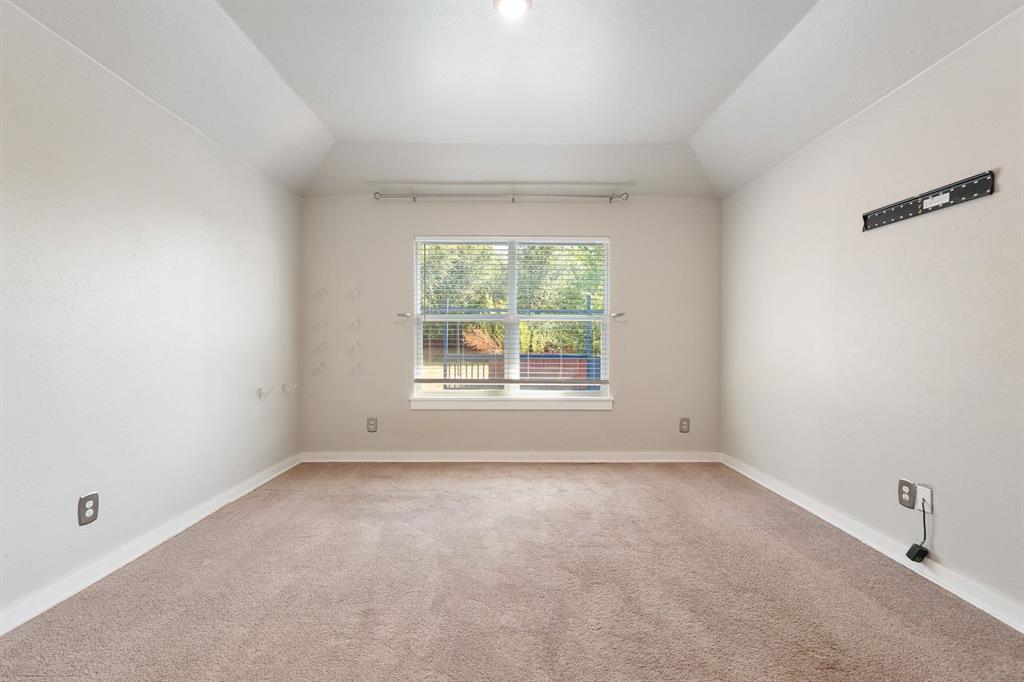 1430 Lakeview Drive Property Photo 5