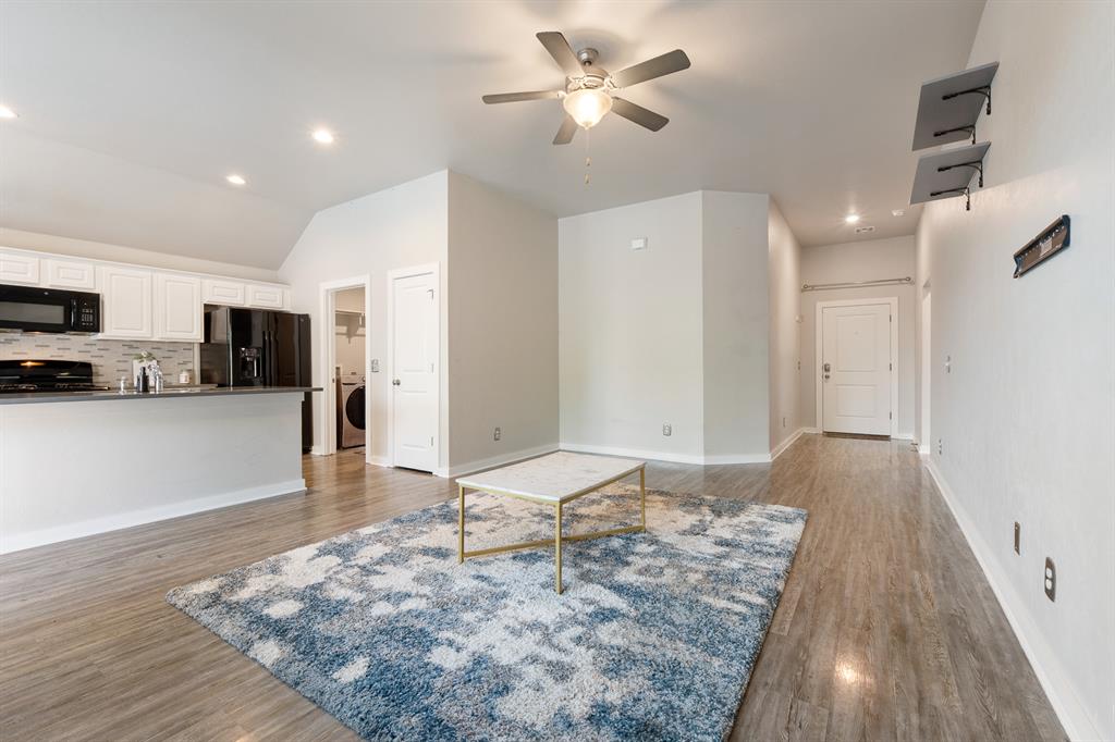 1430 Lakeview Drive Property Photo 10