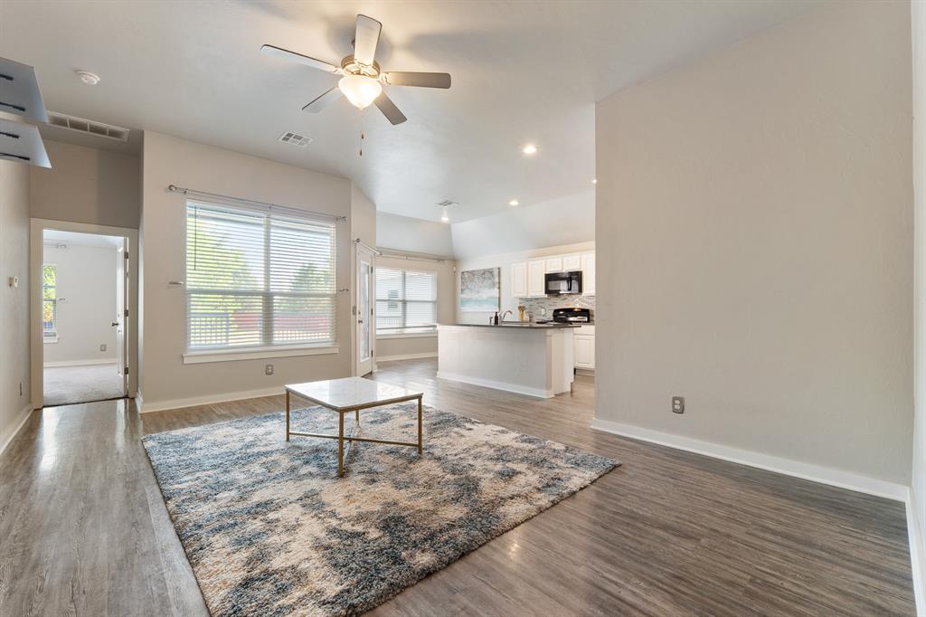 1430 Lakeview Drive Property Photo 10