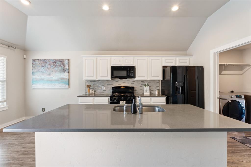 1430 Lakeview Drive Property Photo 14