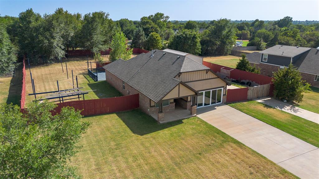 1430 Lakeview Drive Property Photo 25