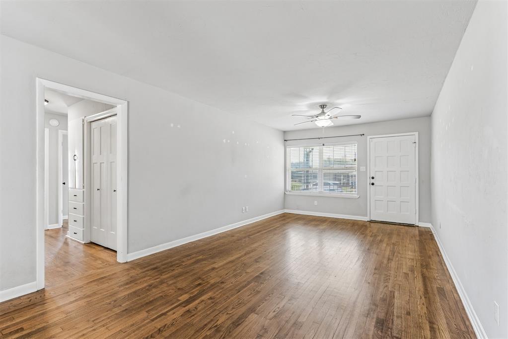 409 W Douglas Drive Property Photo 13
