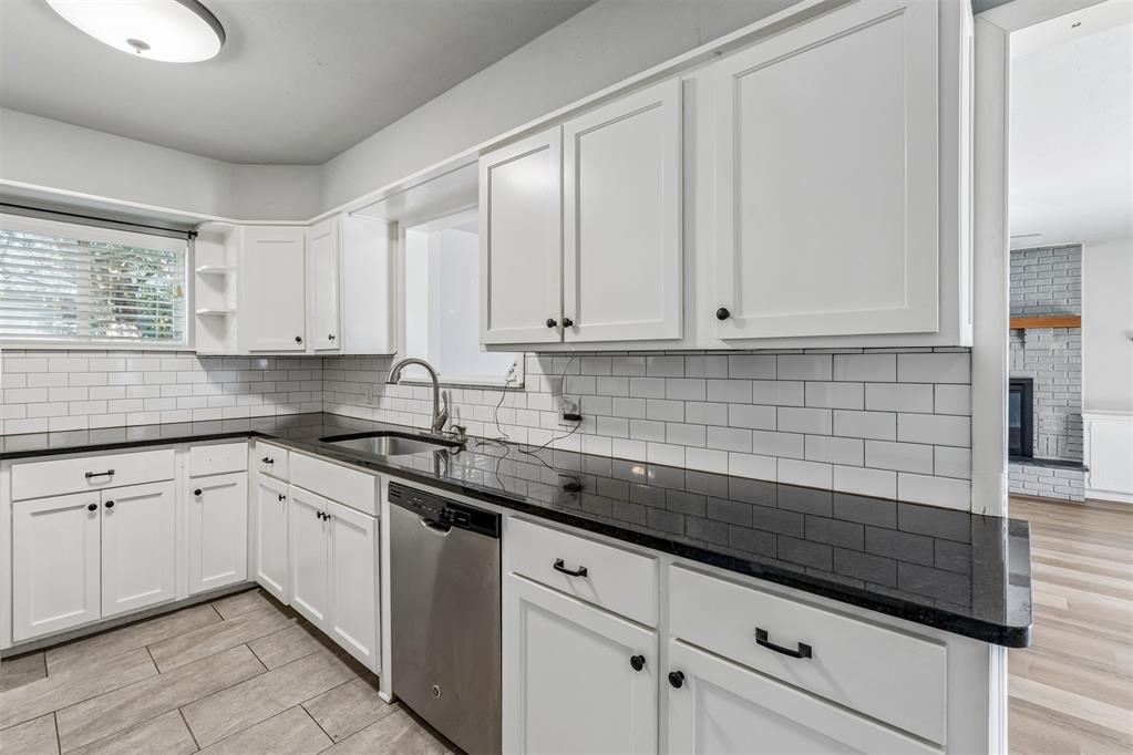 409 W Douglas Drive Property Photo 19