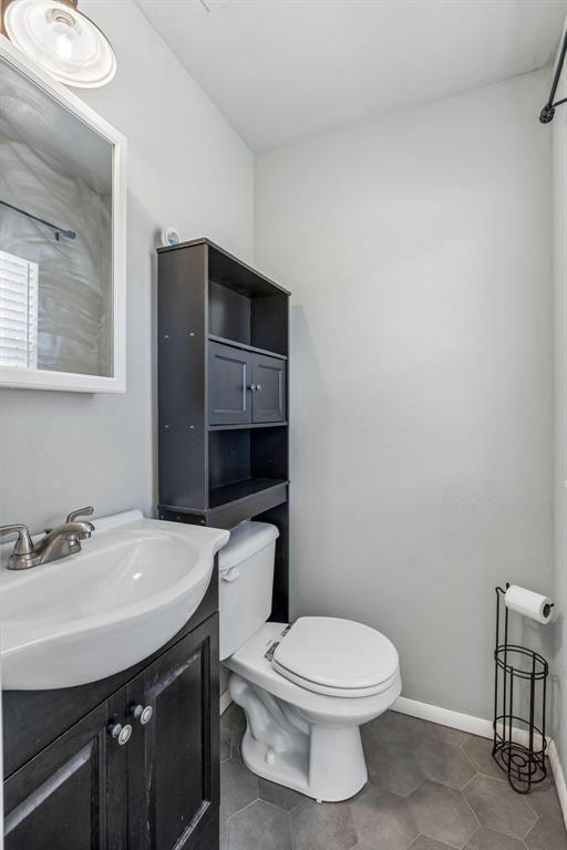 409 W Douglas Drive Property Photo 31