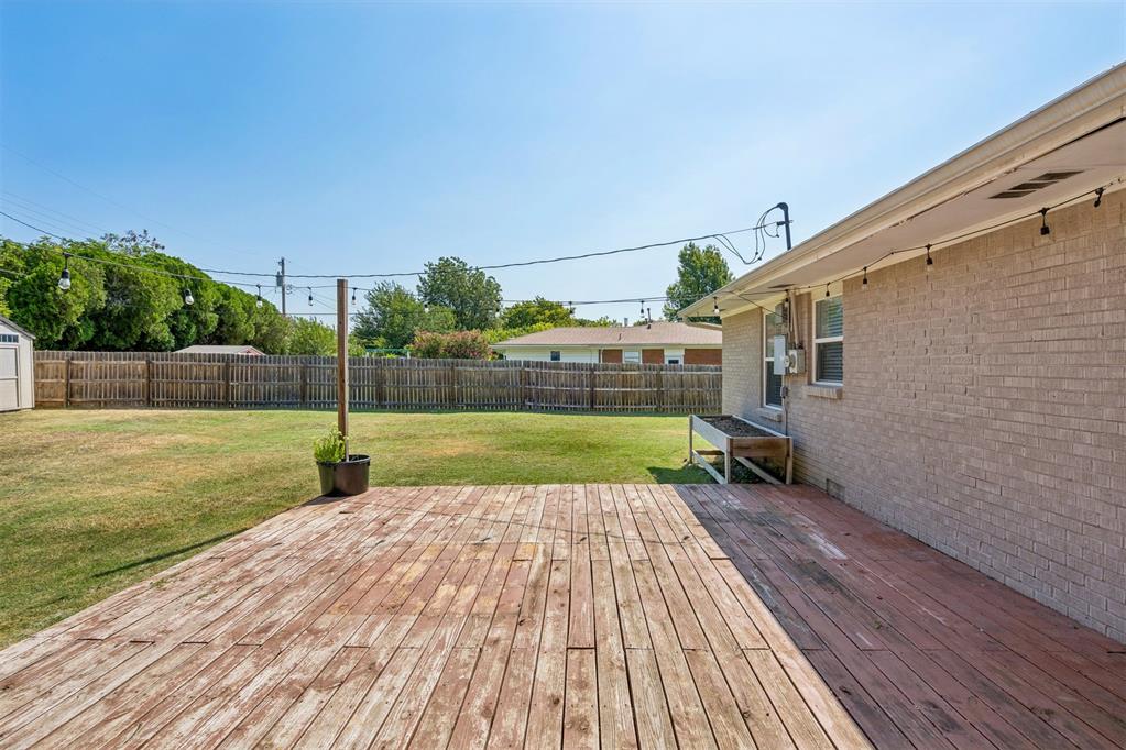 409 W Douglas Drive Property Photo 39