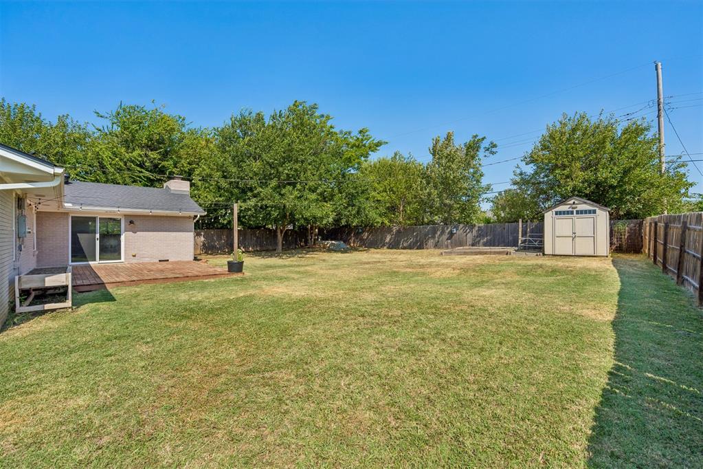 409 W Douglas Drive Property Photo 41
