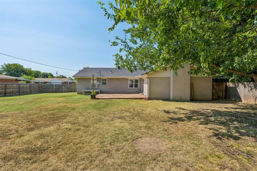409 W Douglas Drive Property Photo 46