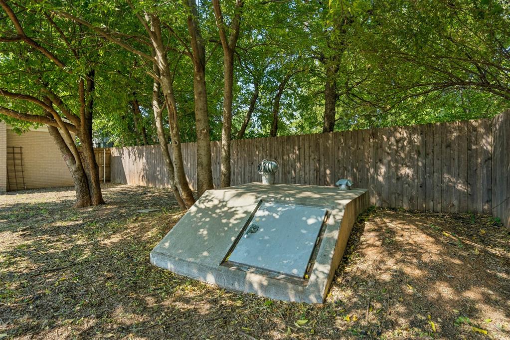 409 W Douglas Drive Property Photo 48