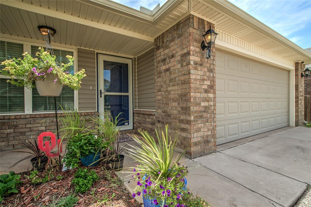 2900 Sunberry Way Property Photo 3