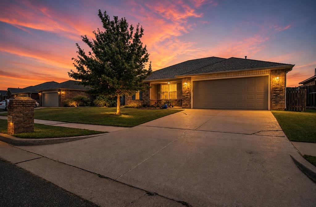 2900 Sunberry Way Property Photo 4