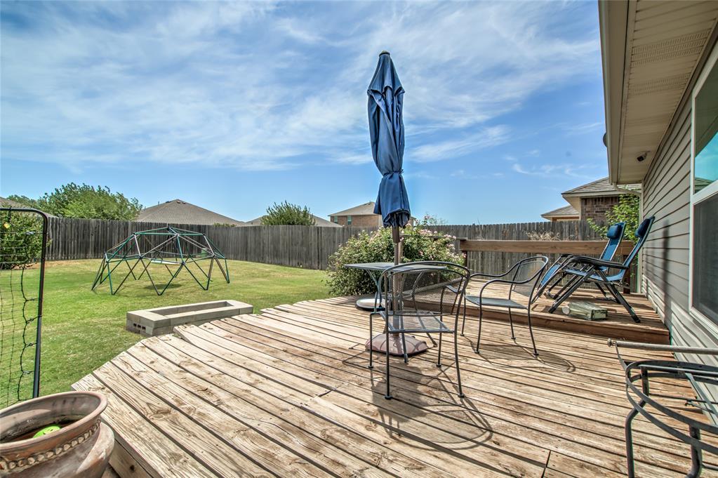 2900 Sunberry Way Property Photo 6