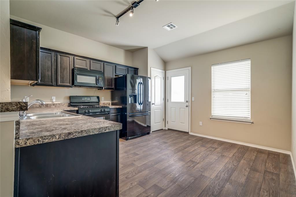 2900 Sunberry Way Property Photo 13