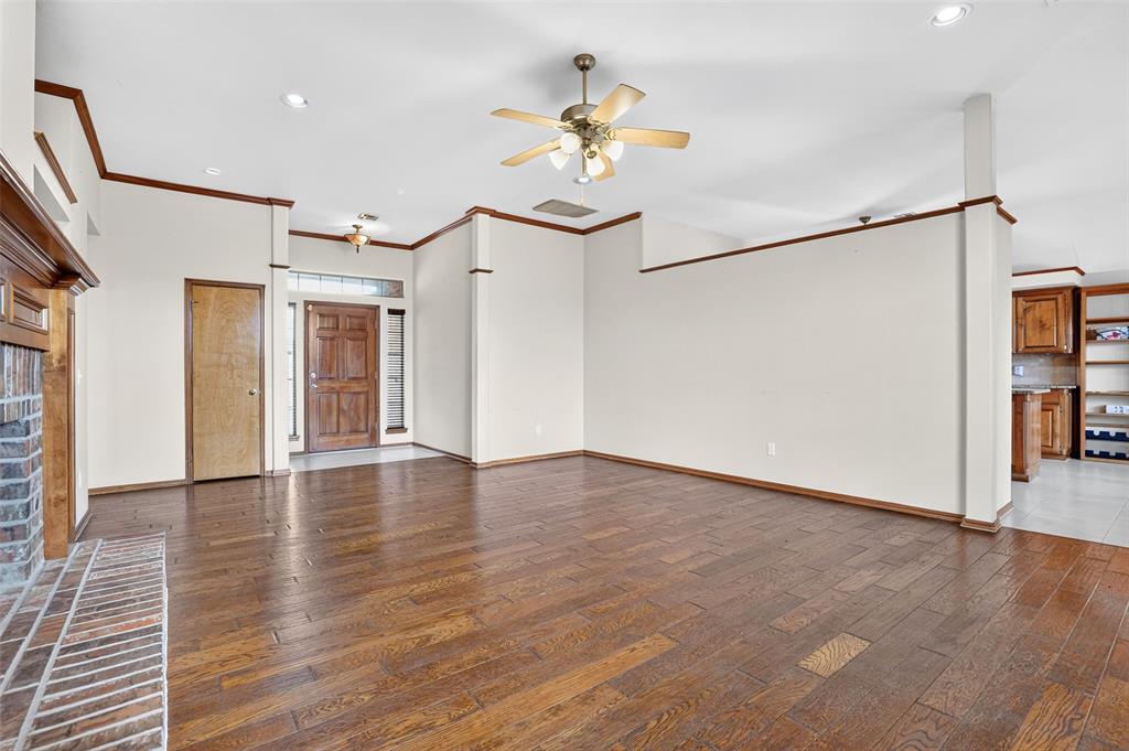1717 Hemingway Drive Property Photo 8