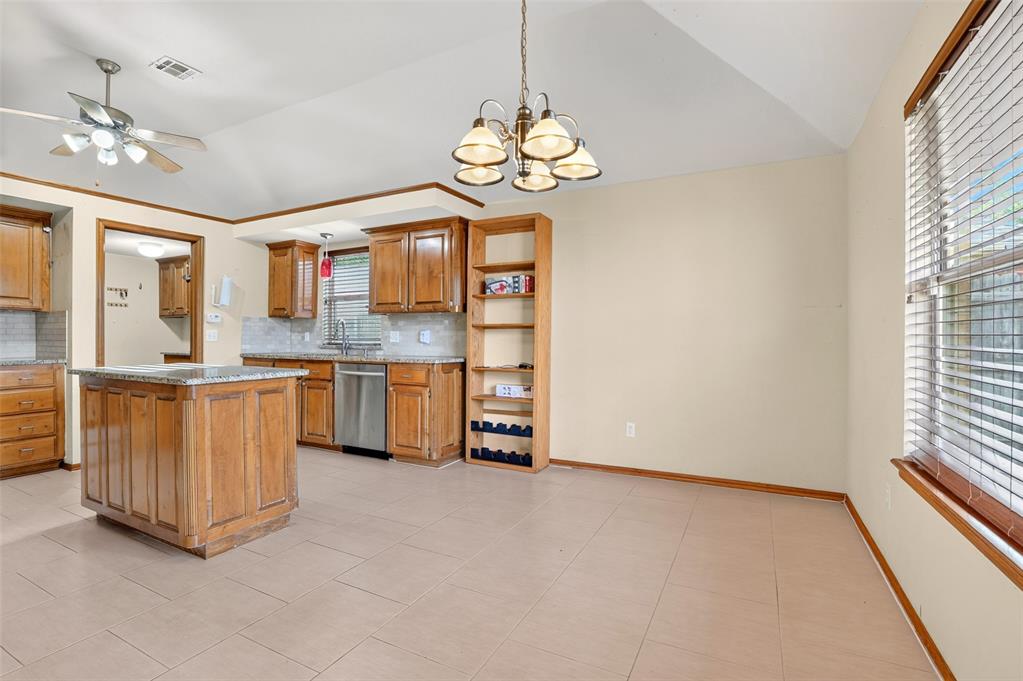 1717 Hemingway Drive Property Photo 11