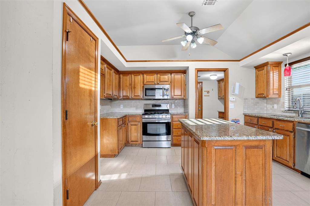 1717 Hemingway Drive Property Photo 14