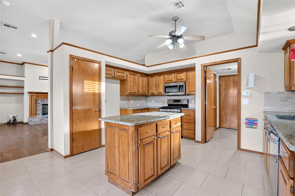1717 Hemingway Drive Property Photo 16