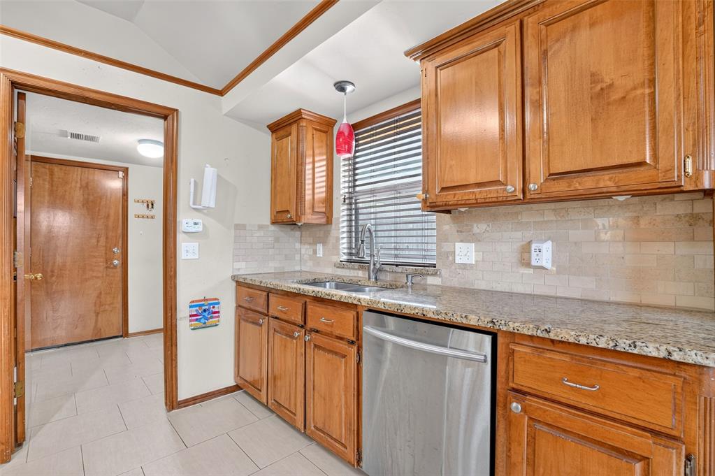 1717 Hemingway Drive Property Photo 20