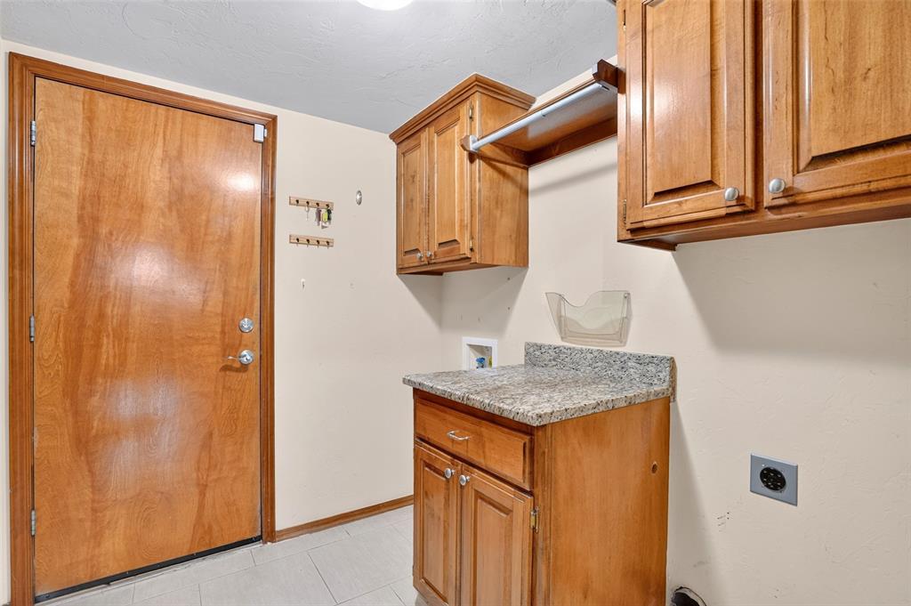1717 Hemingway Drive Property Photo 23