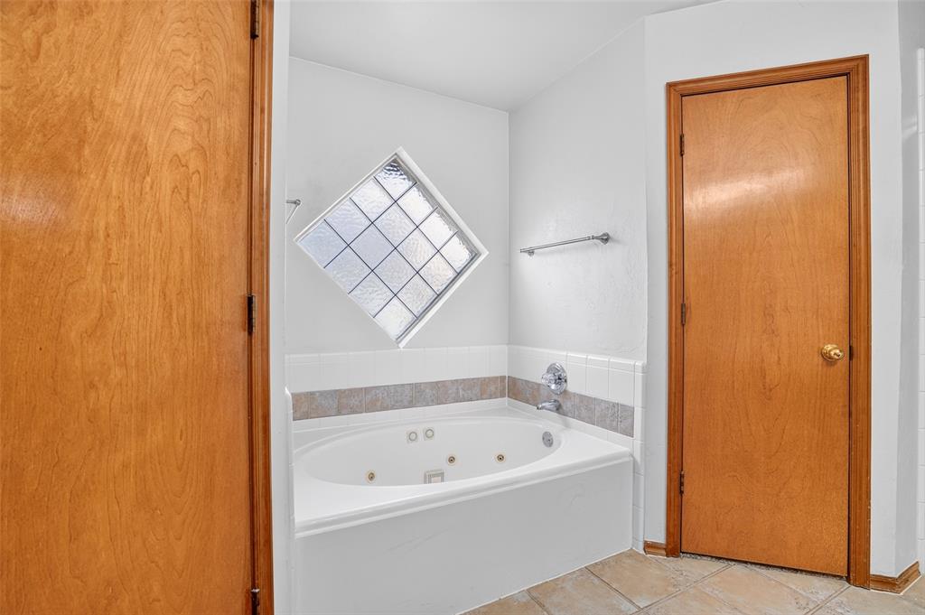 1717 Hemingway Drive Property Photo 29